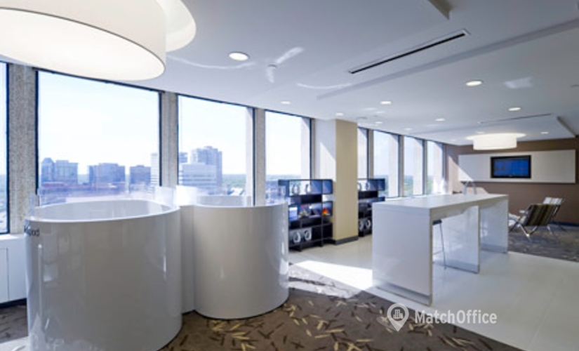 250 m² Coworking space in Clayton, MO, 7733 Forsyth Boulevard (63105) - 4 | MatchOffice.com