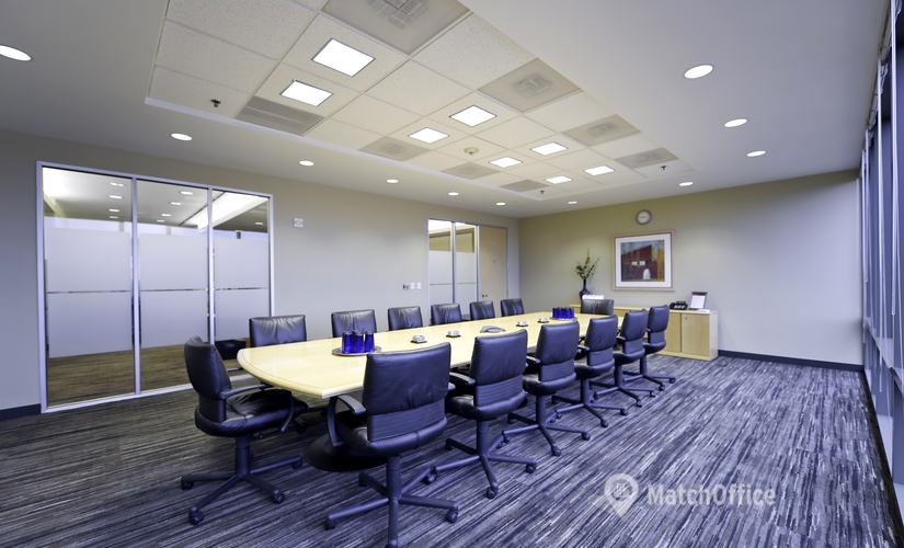 250 m² Co-working in Overland Park, KS, 7500 College Boulevard (66210) - 1 | MatchOffice