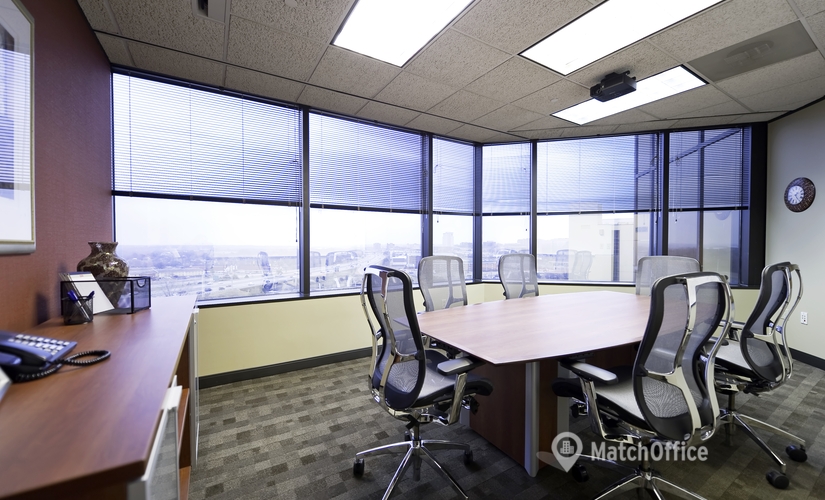 250 m² Shared workspace  in Overland Park, KS, 7300 West 110th Street (66210) - 4 | MatchOffice.com