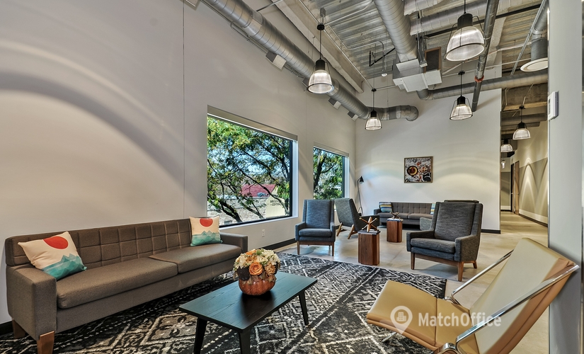 250 m² Shared workspace  in Chicago, IL, 5113 South Harper (60615) - 2 | MatchOffice.com