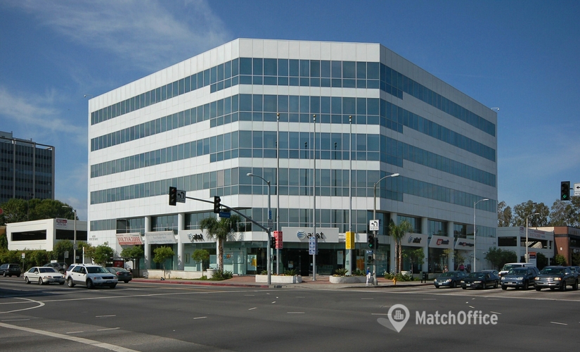 698 m² Coworking space  in Panorama City, 	CA, 14500 Roscoe Blvd (91402) - 1 | MatchOffice.com
