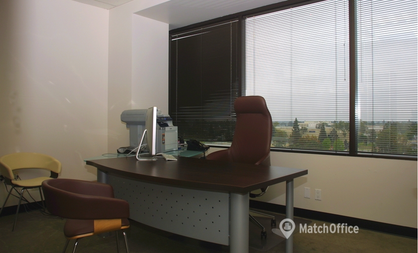 50 m² Shared workspace  in Cerritos, CA, 18000 Studebaker (90703) - 3 | MatchOffice