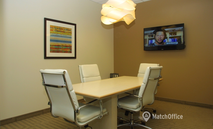 900 m² Co-working  in Santa Monica, CA, 2425 Olympic Blvd. (90404) - 4 | MatchOffice.com