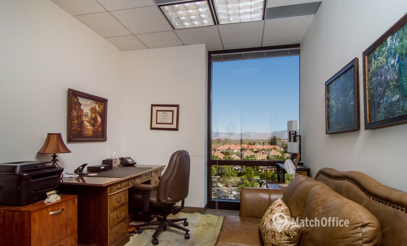 750 m² Coworking  in Irvine, CA, 4199 Campus Drive (92612) - 4 | MatchOffice