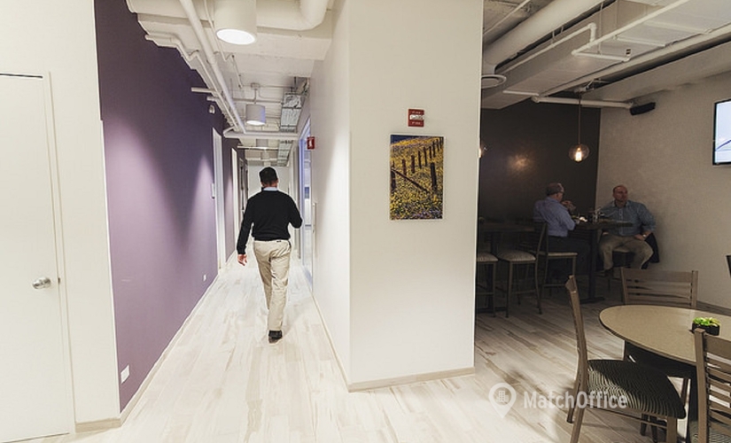 Explore flexible a 100 m² Coworking space  in Chicago, IL, South Wacker Drive 150 (60606) - 0 | MatchOffice