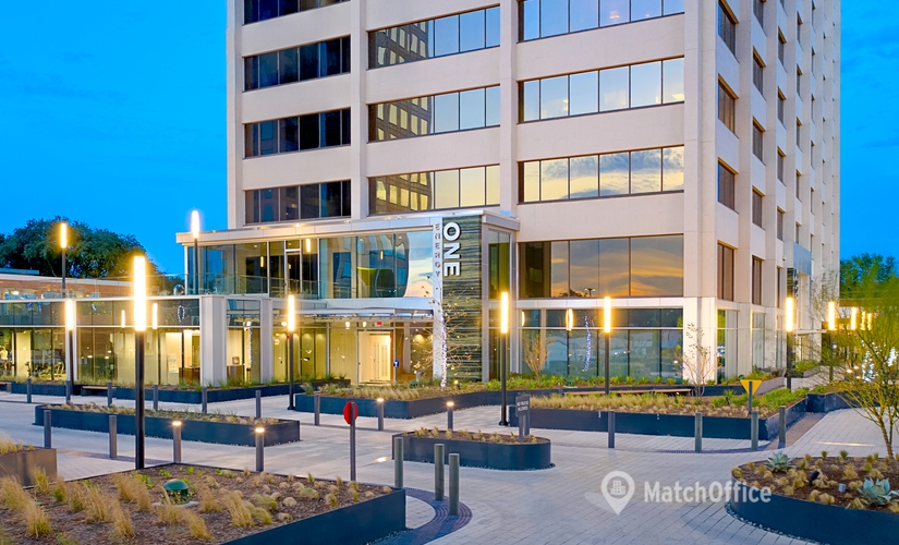 310 m² Business space in Dallas, TX, 4925 Greenville Ave (75206) - 0 | MatchOffice