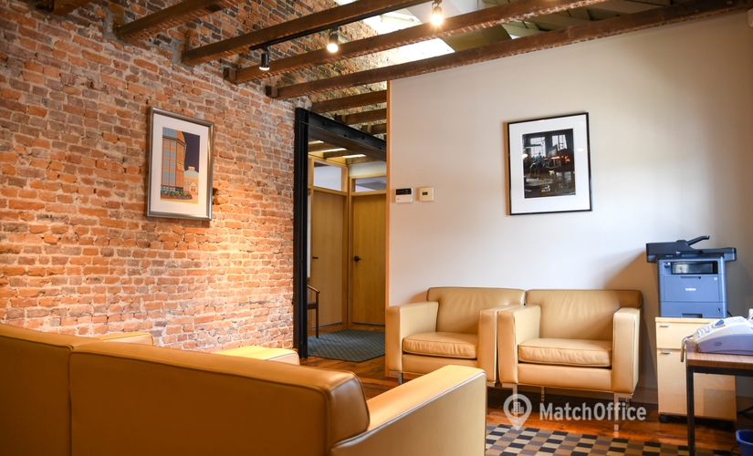 9 m² Business space building up for rent in Baltimore, MD, 1405 Forge Ave (21209) - 1 | MatchOffice.com