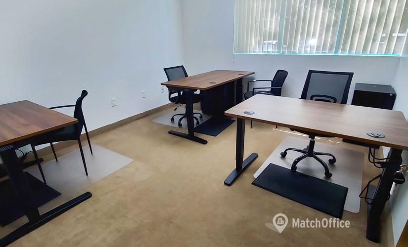 200 m² Business center building available to rent in Weston, FL, Executive Park Drive 2645 (33331) - 1 | MatchOffice.com