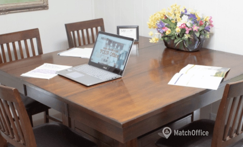 20 m² Conference room in Cleveland, OH, Churchill Hubbard Road 985 (44505) - 2 | MatchOffice.com