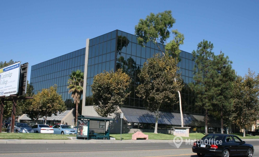 500 m² Business center building up for rent in Ontario, CA, 337 North Vineyard Avenue (91764) - 0 | MatchOffice.com