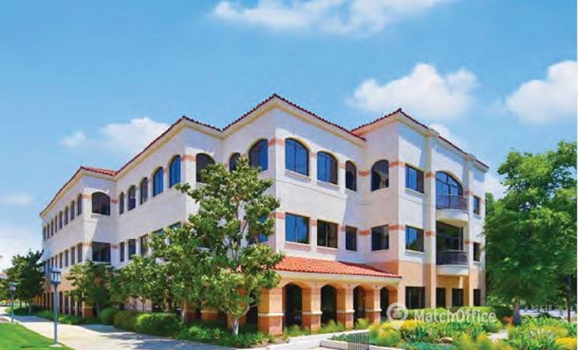 13500 m² Business center place available to rent in Westlake Village, CA, 2829 Townsgate Road (91361) - 1 | MatchOffice