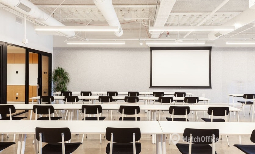 500 m² Serviced office place available to rent in Los Angeles, CA, 21255 Burbank Boulevard (91367) - 1 | MatchOffice