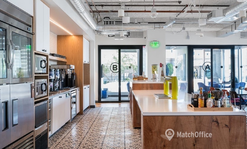 500 m² Business space property for rent in Los Angeles, CA, 21255 Burbank Boulevard (91367) - 0 | MatchOffice