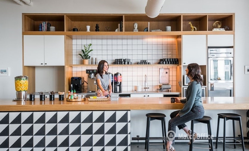 150 m² Serviced office property up for rent in Irvine, CA, 400 Spectrum Center Drive (92618) - 1 | MatchOffice.com