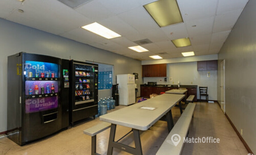 2500 m² Shared office  in Compton, South Vía Barron 19914 (90220) - 2 | MatchOffice