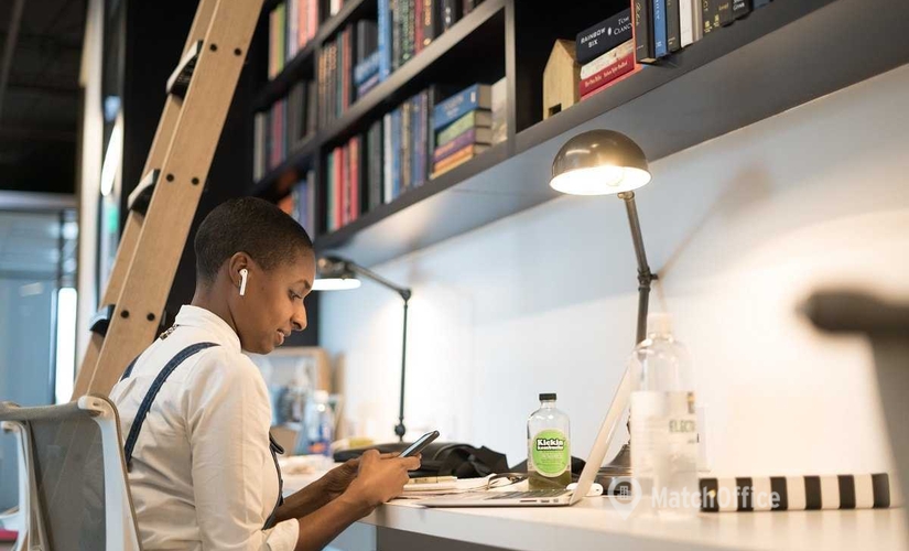 40 m² Business space place up for rent in Houston, TX, Woodway Drive 5757 (77057) - 1 | MatchOffice.com