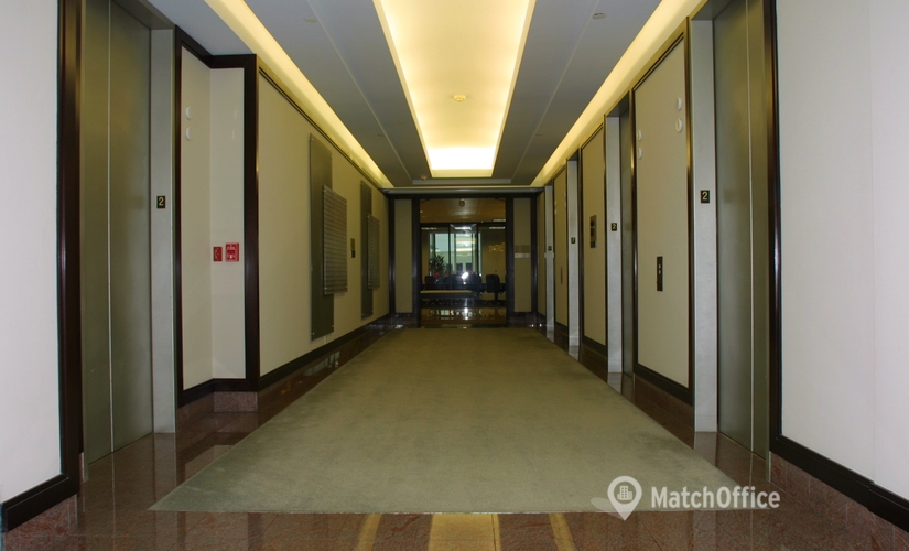 Virtual office space in Long Beach, CA, 3780 Kilroy Airport Way (90806) - 2 | MatchOffice.com