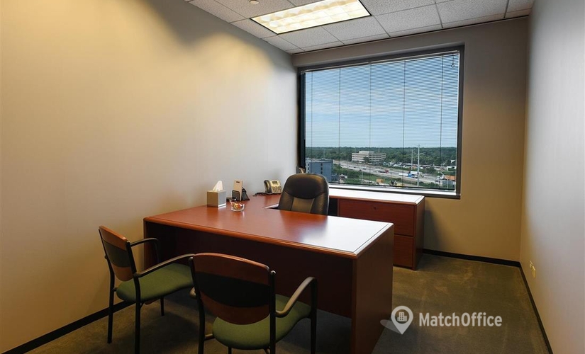 Virtual office space in Schaumburg, IL, 1901 North Roselle Road (60195) - 4 | MatchOffice.com