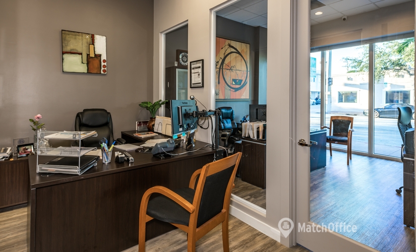 120 m² Business space place for rent in Hollywood, FL, 1946 Tyler St (33020) - 4 | MatchOffice.com