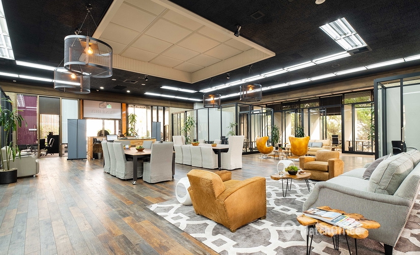 70 m² Co-working in Escondido, CA, 140 North Escondido Boulevard (92025) - 0 | MatchOffice