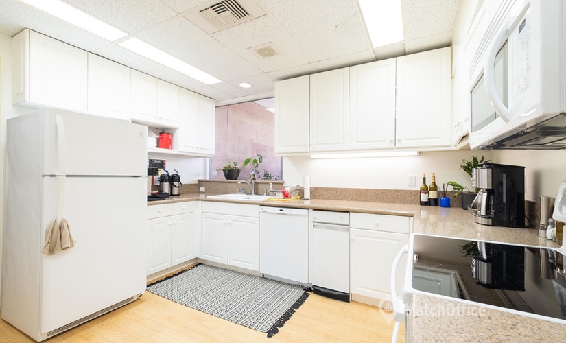 70 m² Shared office  in Escondido, CA, 140 North Escondido Boulevard (92025) - 3 | MatchOffice.com