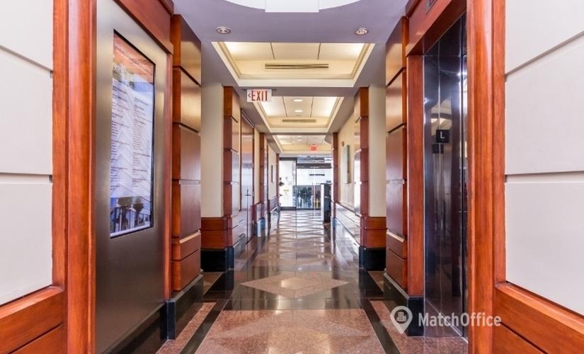 40 m² Business park building available to rent in West Palm Beach, FL, 1645 Palm Beach Lakes Boulevard (33401) - 1 | MatchOffice