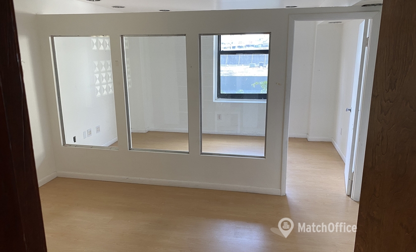 260 m² Office for rent in Miami, FL, 168 SE 1st ST, 33131 - 0 | MatchOffice