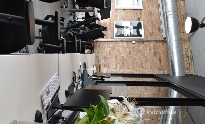 16006 m² Shared workspace  in Chicago, IL, 3033 N Clark St (60657) - 2 | MatchOffice.com