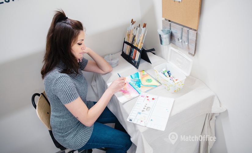 40 m² Business space place for rent in Los Angeles, CA, Owensmouth Avenue 9410 (91311) - 1 | MatchOffice