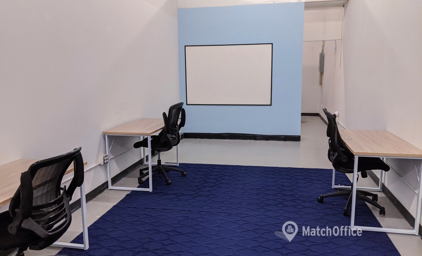 70 m² Business park building available to rent in Austin, TX, Tillery Street 701 (78702) - 2 | MatchOffice.com