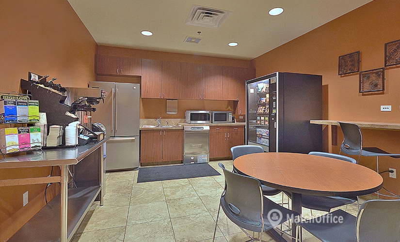 500 m² Business park place available to rent in Las Vegas, NV, 5940 South Rainbow Boulevard (89118) - 4 | MatchOffice