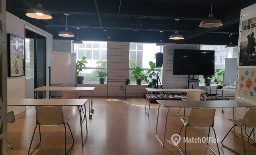 34 m² Business space place available to rent in Miami, FL, 168 SE 1st ST (33131) - 2 | MatchOffice.com