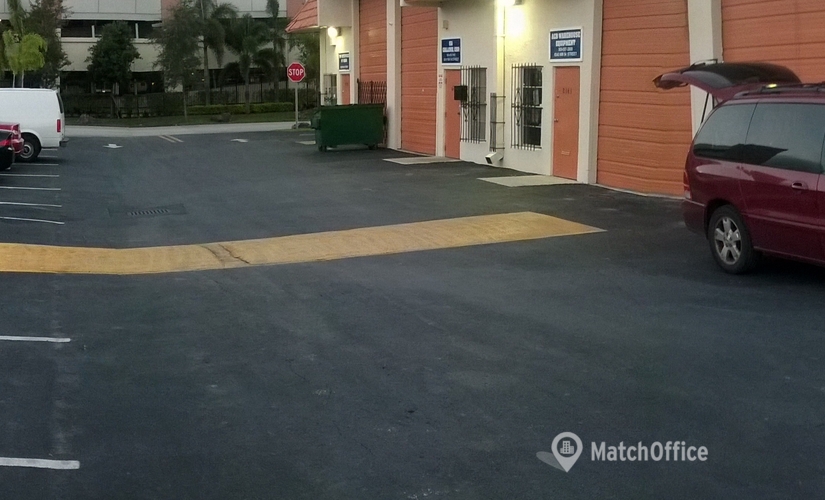 163 m² Business space place available to rent in Doral, FL, Northwest 54th Street 8347 (33166) - 1 | MatchOffice