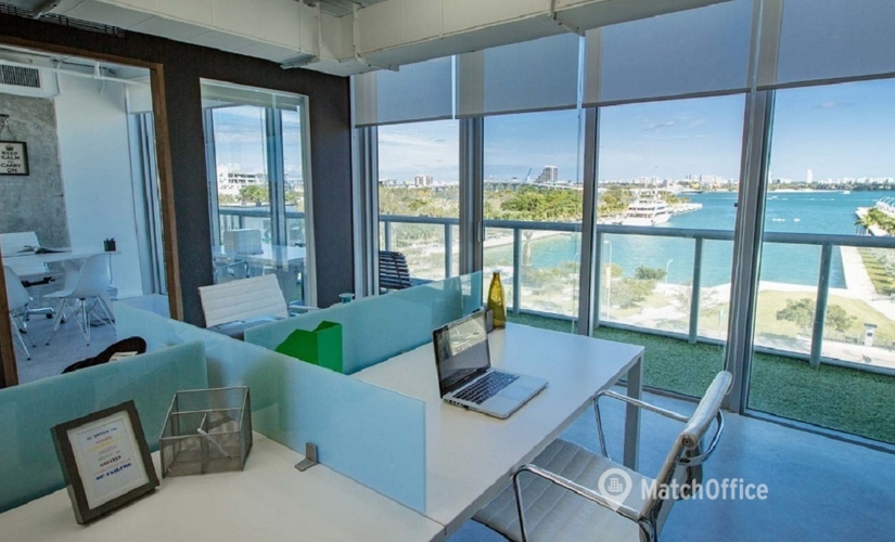 10764 m² Business park in Miami, FL, 888 Biscayne Boulevard (33132) - 0 | MatchOffice