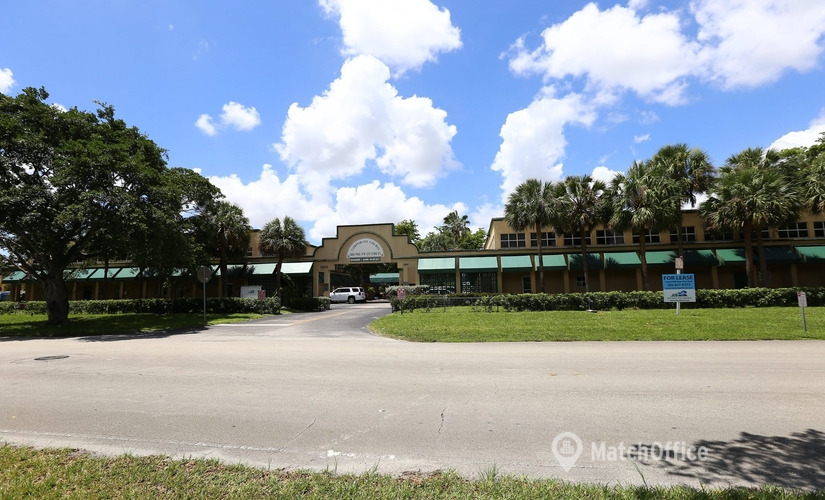 10000 m² Business space in Miami Lakes, FL, 5881 NW 151st St (33014) - 1 | MatchOffice