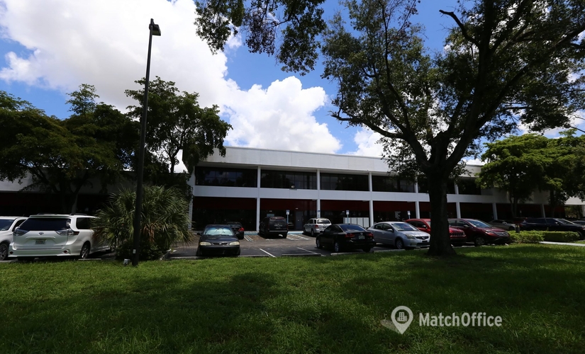 8000 m² Business park in Miami Lakes, FL, 14505 Commerce Way (33014) - 0 | MatchOffice.com