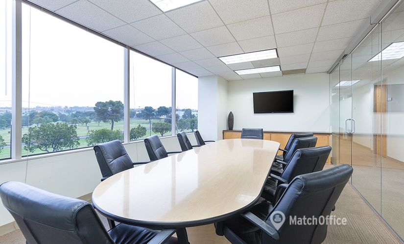 7083 m² Serviced office in Culver City, CA, 400 Corporate Pointe (90230) - 1 | MatchOffice.com