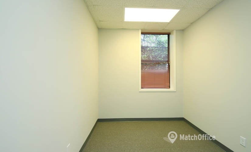 3177 m² Business space in Chapel Hill, NC, 110 Conner Drive (27514) - 3 | MatchOffice.com