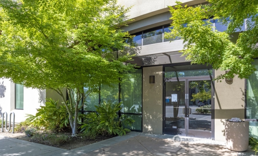 10208 m² Serviced office in Fresno, CA, North Remington Avenue 7448 (93711) - 3 | MatchOffice.com