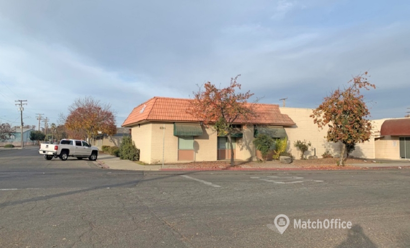 1848 m² Business center in Visalia, CA, 636 W. Oak Ave (93291) - 1 | MatchOffice