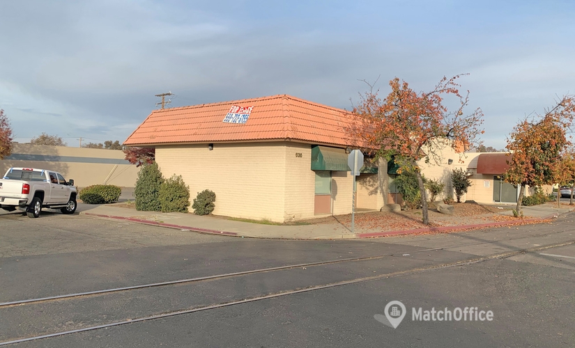 1848 m² Business space in Visalia, CA, 636 W. Oak Ave (93291) - 3 | MatchOffice.com