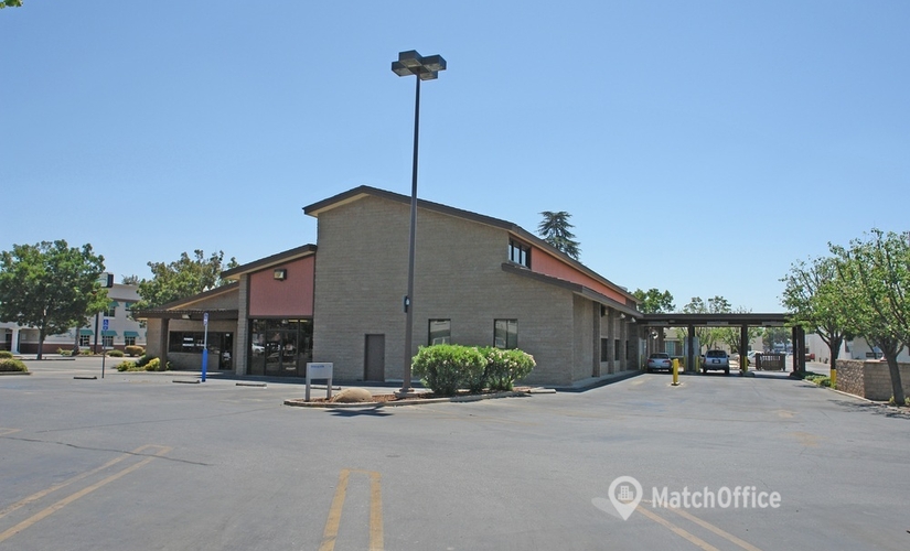 2270 m² Business park in Porterville, CA, 345 N Main Street (93257) - 1 | MatchOffice