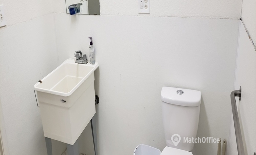 3700 m² Serviced office in Reedley, CA, 1670 12th St (93654) - 2 | MatchOffice