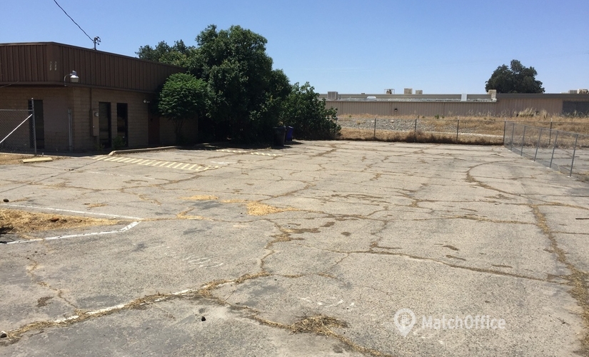2500 m² Business park in Porterville, CA, 601 S Main St (93257) - 0 | MatchOffice.com