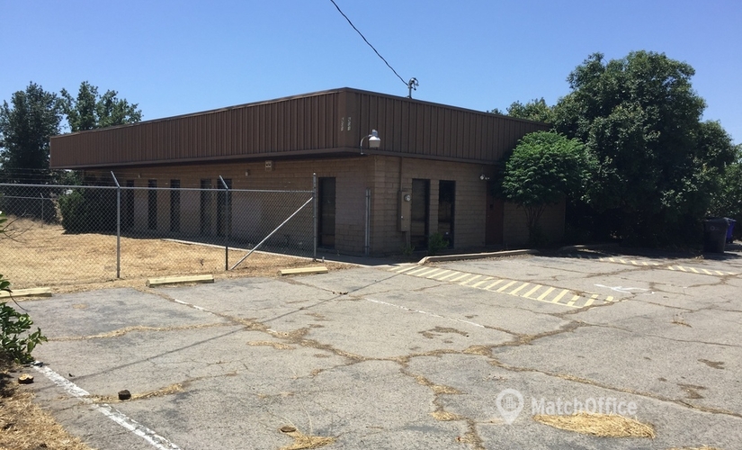 2500 m² Business space in Porterville, CA, 601 S Main St (93257) - 1 | MatchOffice