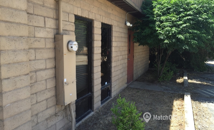 2500 m² Business center in Porterville, CA, 601 S Main St (93257) - 3 | MatchOffice