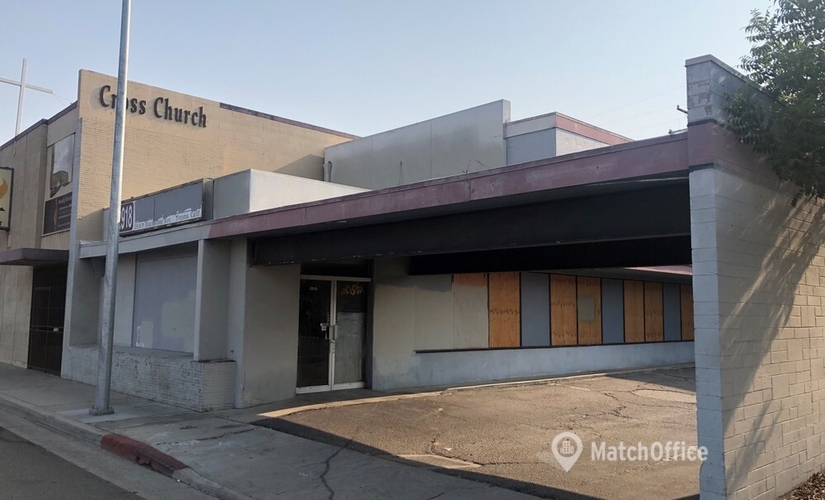 4729 m² Business park in Fresno, CA, 2918 N Blackstone Ave (93703) - 0 | MatchOffice.com