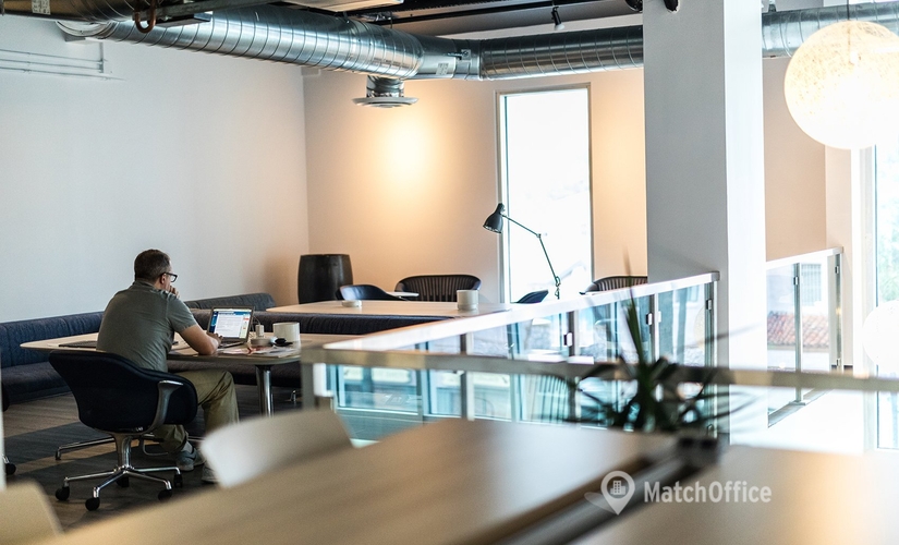 1615 m² Serviced office in Los Angeles, CA, 6600 Sunset Blvd (90028) - 3 | MatchOffice.com