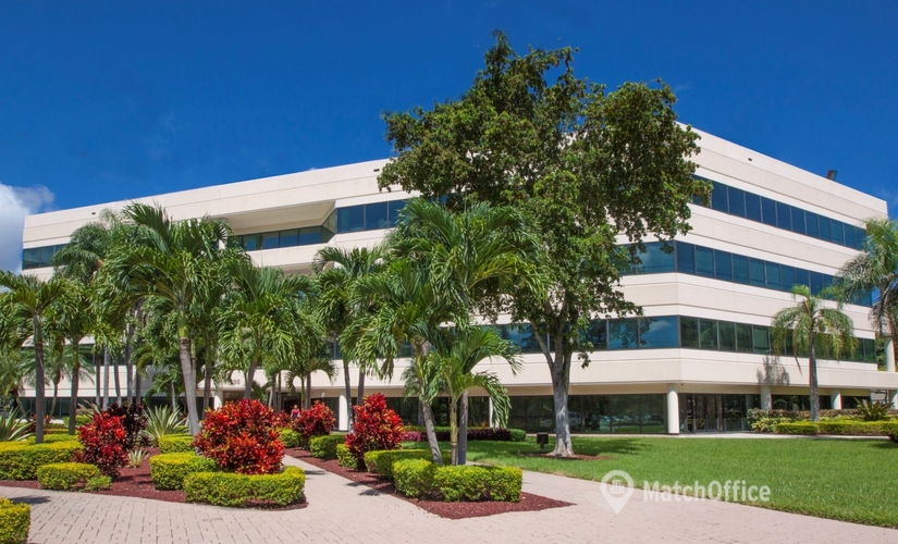 538 m² Business center in Hollywood, FL, 3440 Hollywood Blvd. (33021) - 0 | MatchOffice.com