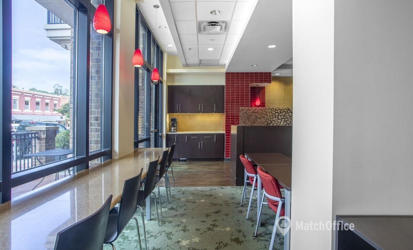 2691 m² Business center in Tallahassee, FL, 113 South Monroe Street (32301) - 1 | MatchOffice.com